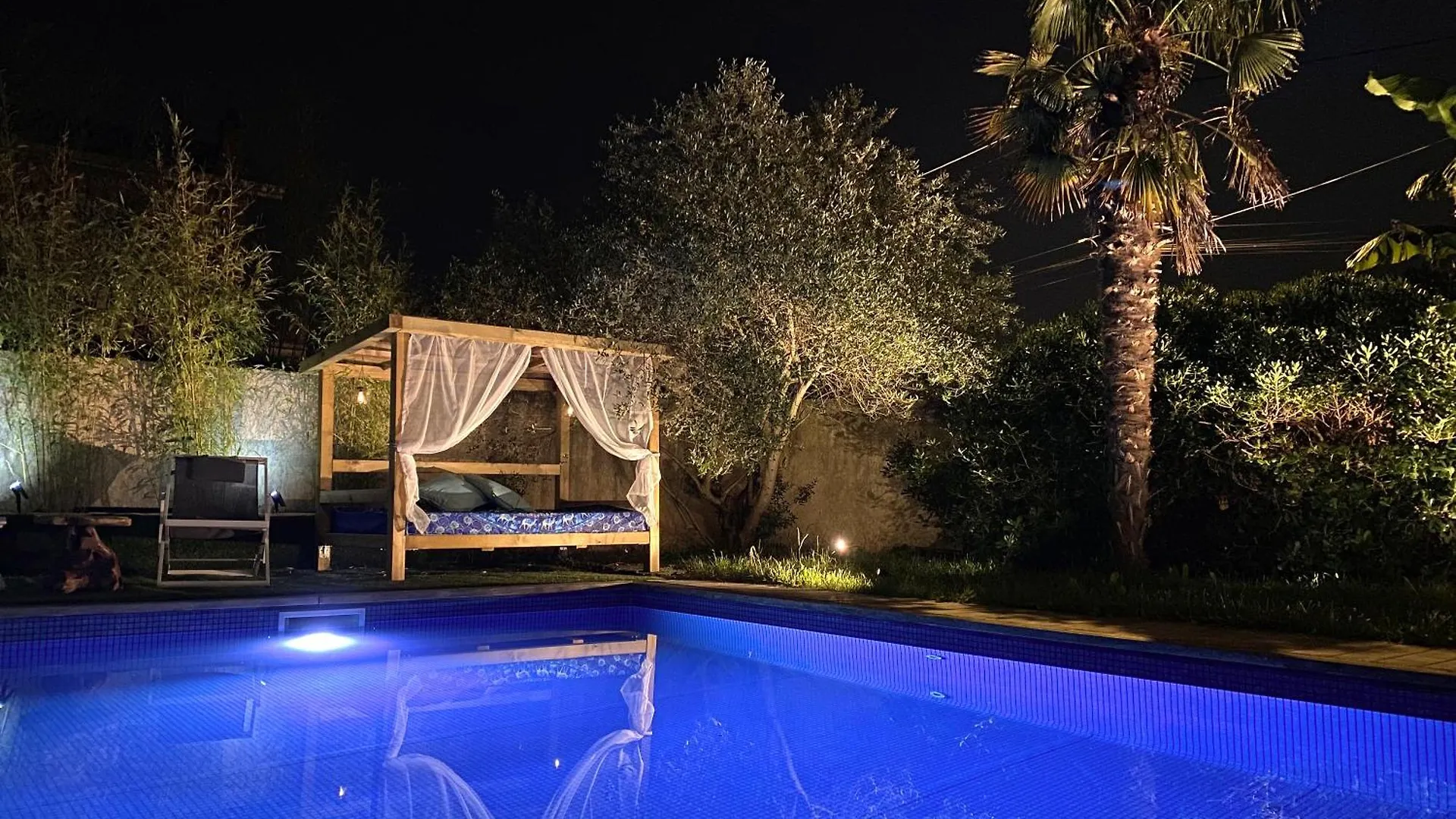 Unique! Jacuzzi Prive 35°C + Cinema Villa Entiere Meyzieu France